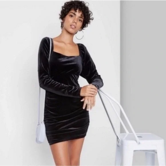 ⭐️ Velvet Square Neck Mini Dress - Picture 1 of 6